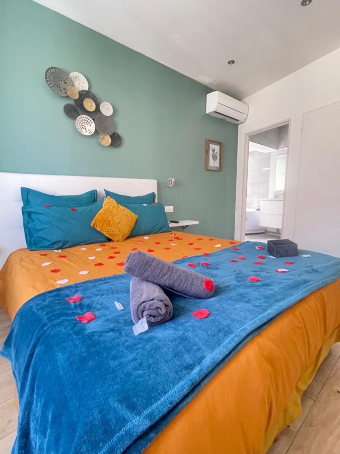 Le Bourget - Suite Romantique Нарбонна Экстерьер фото